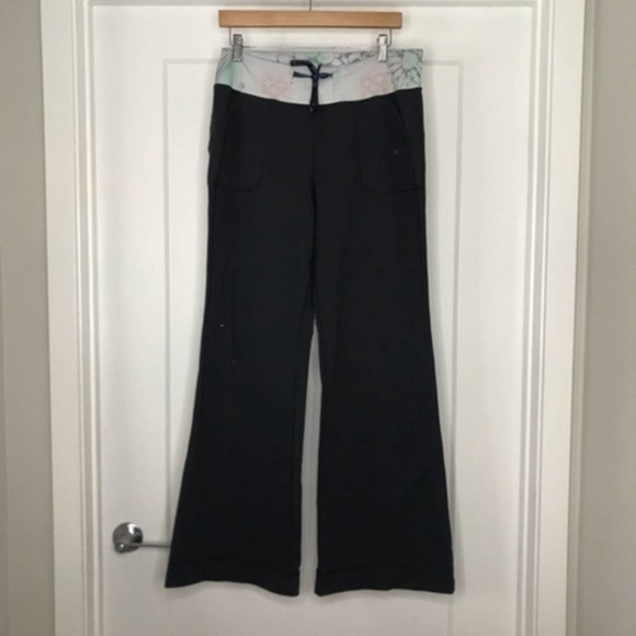 lululemon athletica Pants - LuluLemon Black Flare Astro Yoga Pant Legging